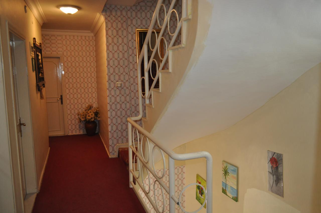 Sakiz Hotel Кешме Экстерьер фото